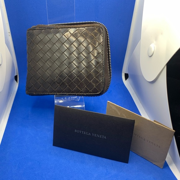 Bottega Veneta Intreciato brown zip around nappa leather vintage